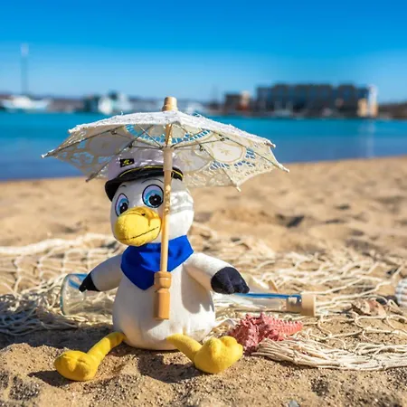 Lagovida Kapitänskajüte A Am Störmthaler * Grosspoesna